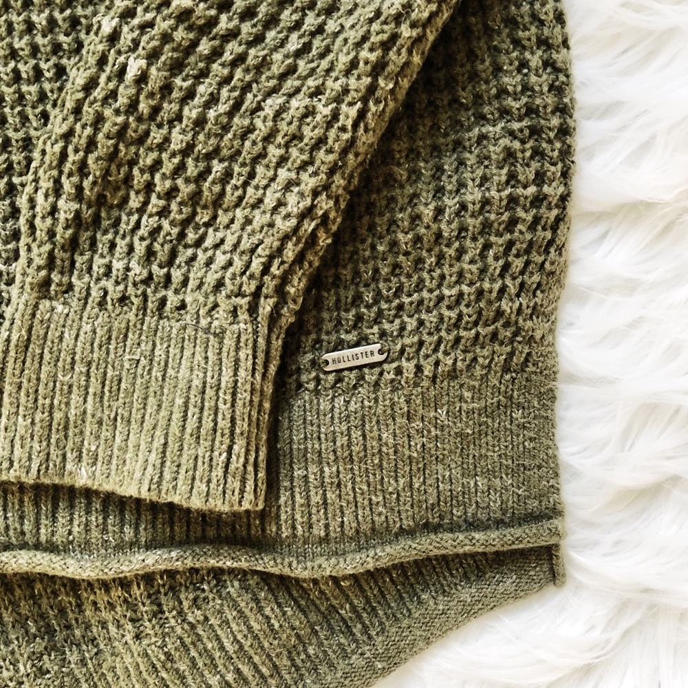 Hollister Crew Neck Knitted Sweater - Picture 4 of 4